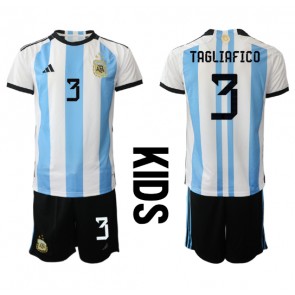 Argentina Nicolas Tagliafico #3 Replika Babytøj Hjemmebanesæt Børn VM 2022 Kortærmet (+ Korte bukser)